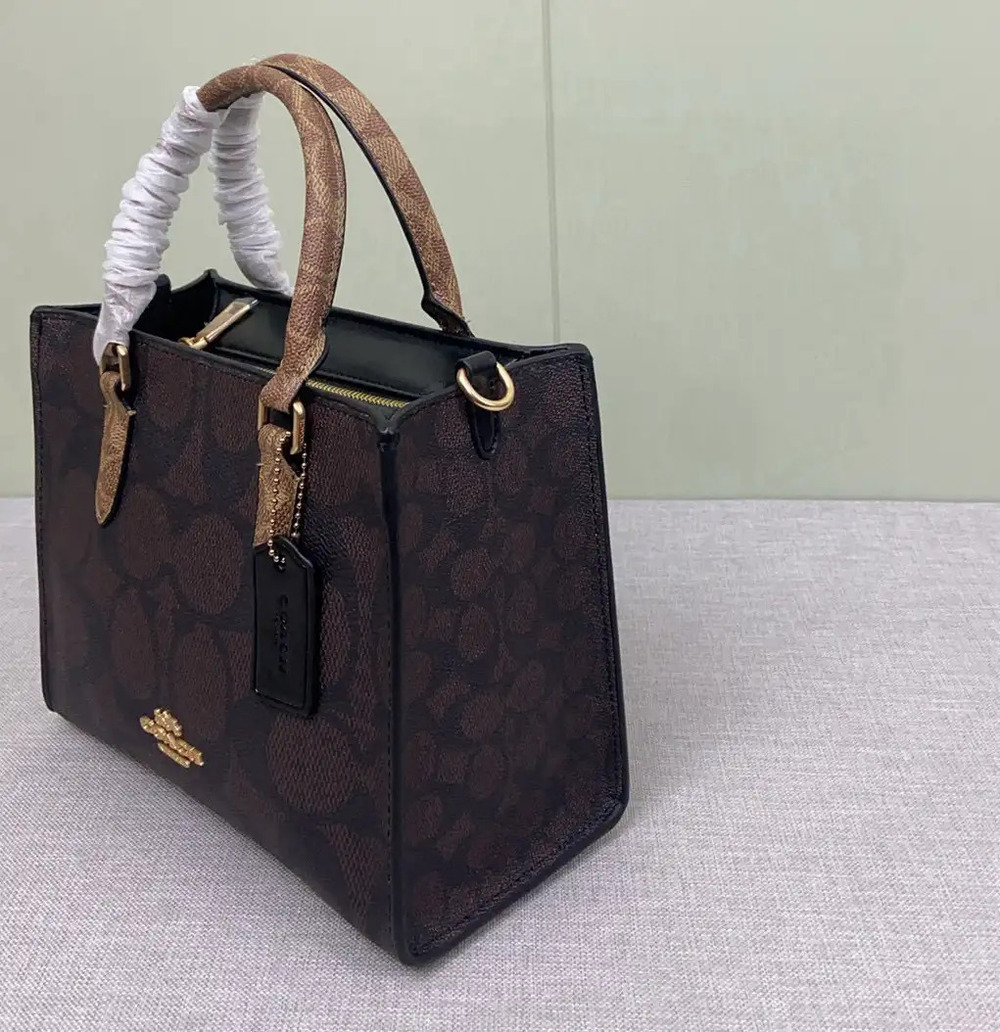 Coach classic pattern bag - Picture 8 of 8
